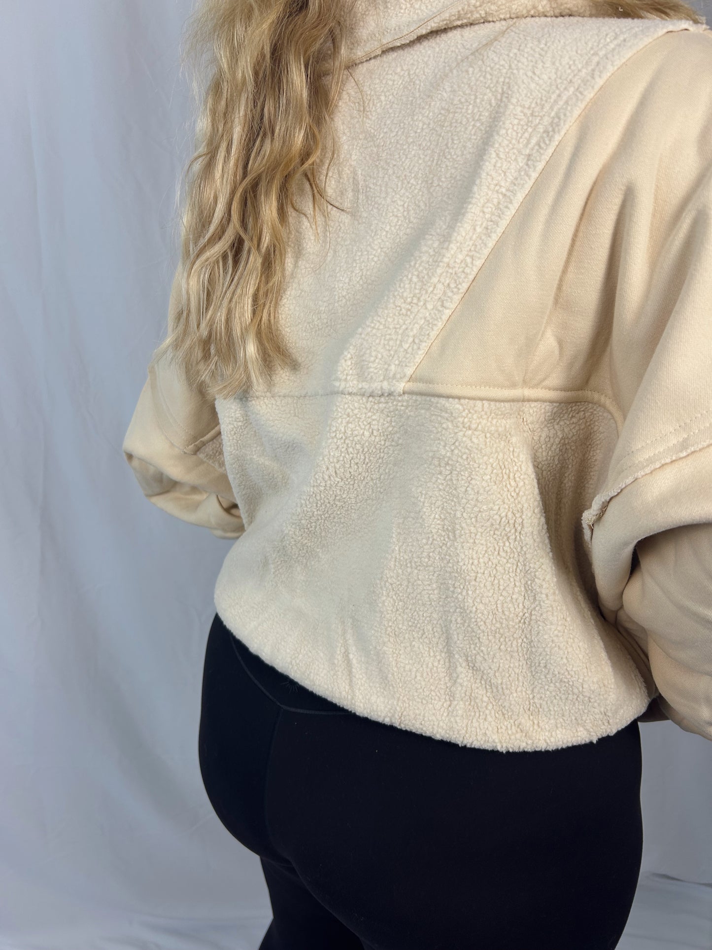 Carter Pullover: Cream